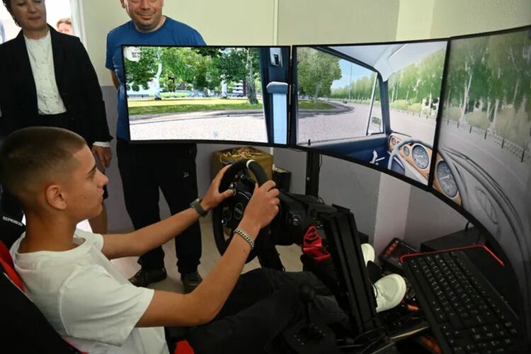 Официално откриха нов STEM център в СУ &bdquo;Желязко Терпешев&ldquo; в Любимец