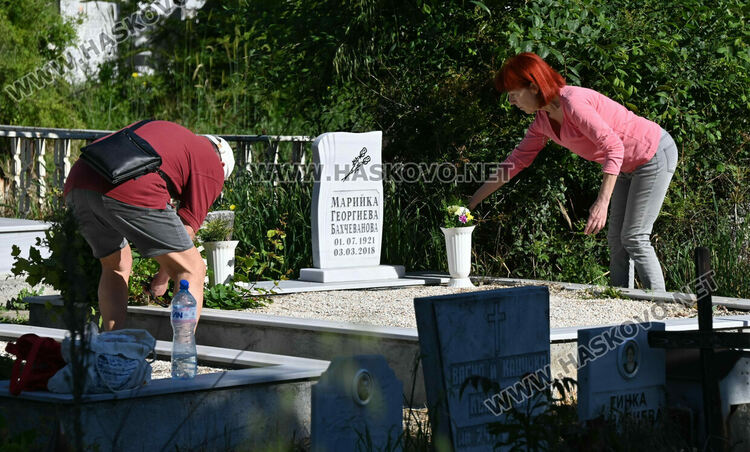 Черешова Задушница е днес
