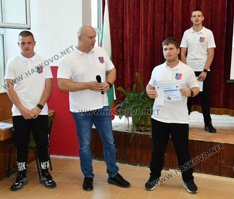 ПГМЕТ &bdquo;Стойчо и Кица Марчеви&ldquo; в Хасково откри модерен СТЕМ център за патронния си празник