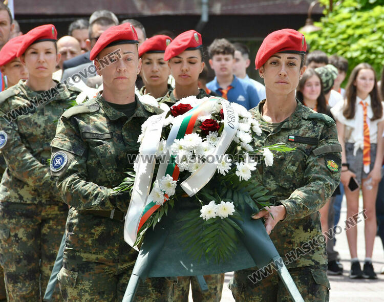 Хасково сведе глава пред подвига на Ботев и героите, загинали за свободата на България