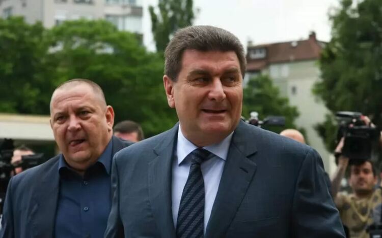 Валентин Златев