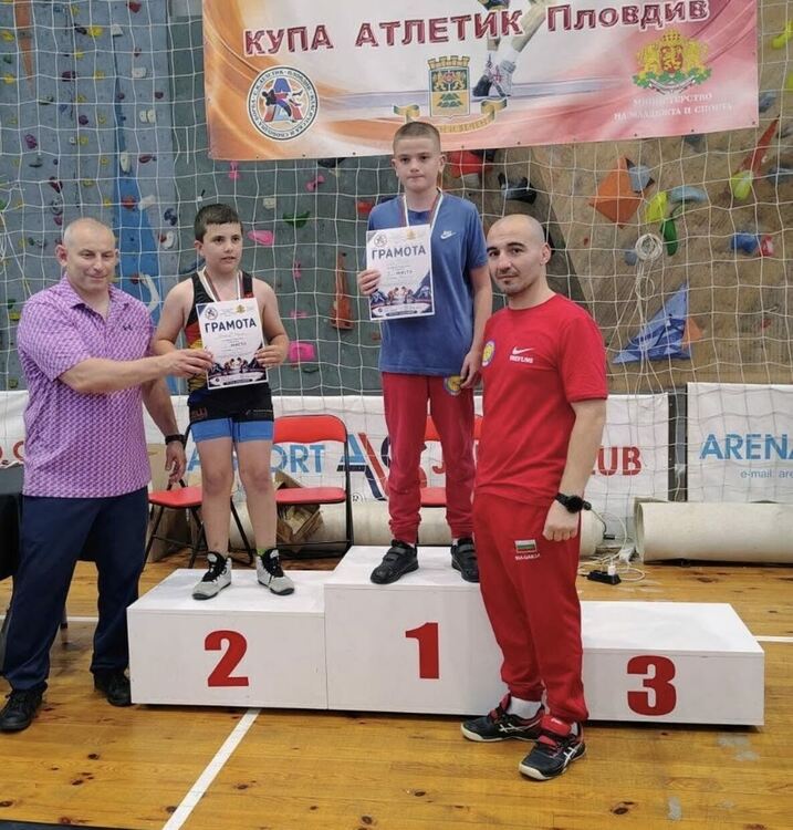 Хасковските класици с куп медали от три поредни турнира по борба