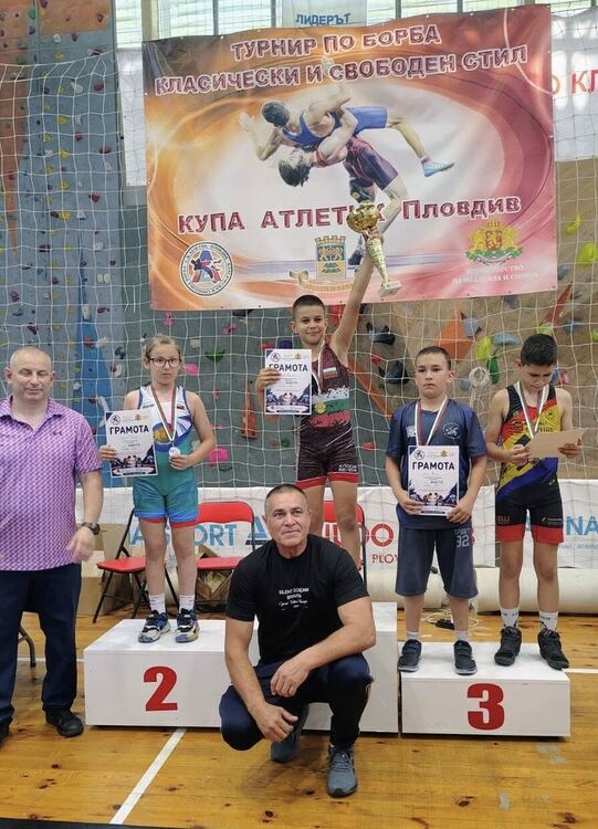 Хасковските класици с куп медали от три поредни турнира по борба
