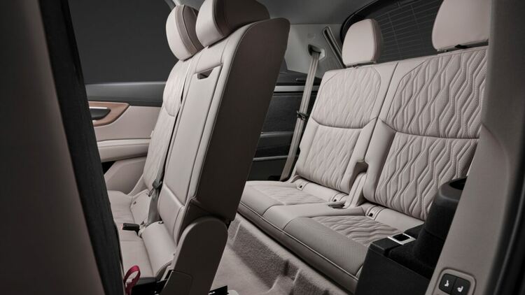 Audi Q7 идва с дързък нов дизайн, хибриден дизелов V6 и продължение на мисията си