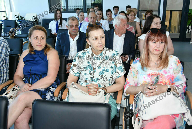 Мост между България и Африка: Хасково и Дуала 1 вече са побратимени общини