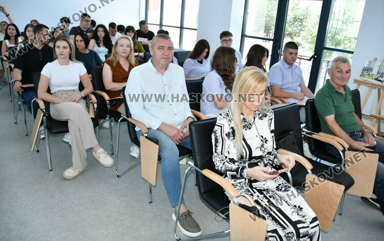 Мост между България и Африка: Хасково и Дуала 1 вече са побратимени общини