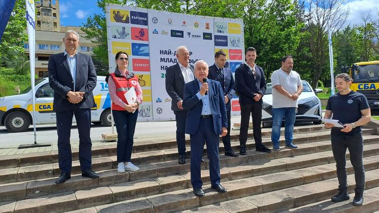 Най-добрите млади шофьори на България премерват сили в Смолян (Галерия) 