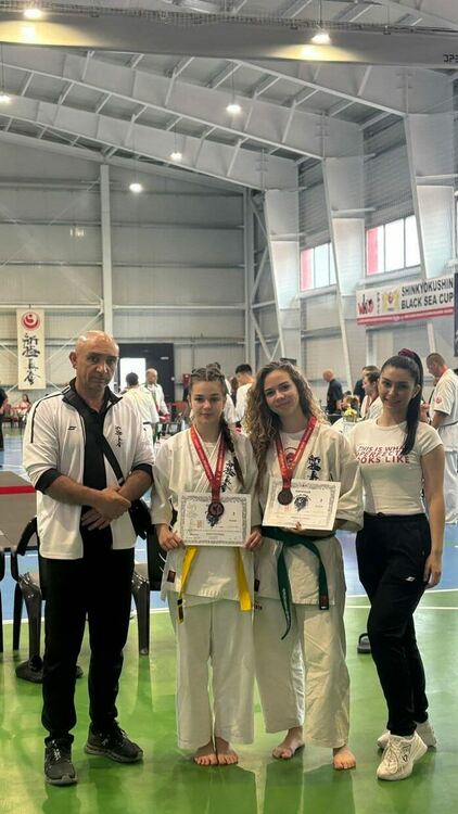 Две бронзови отличия за СК &bdquo;Карате Рудозем&ldquo; от международния турнир &bdquo;Несебър 2026&ldquo;
