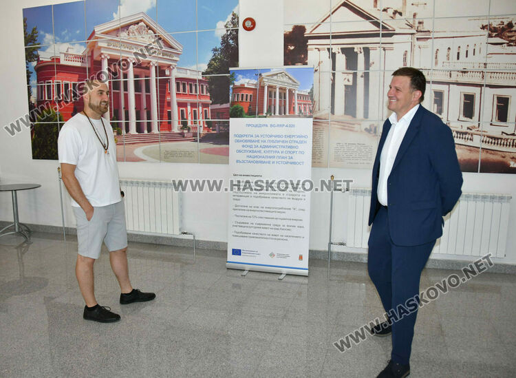 Ремонтираният театър в Хасково е сбъдната мечта за трупата 