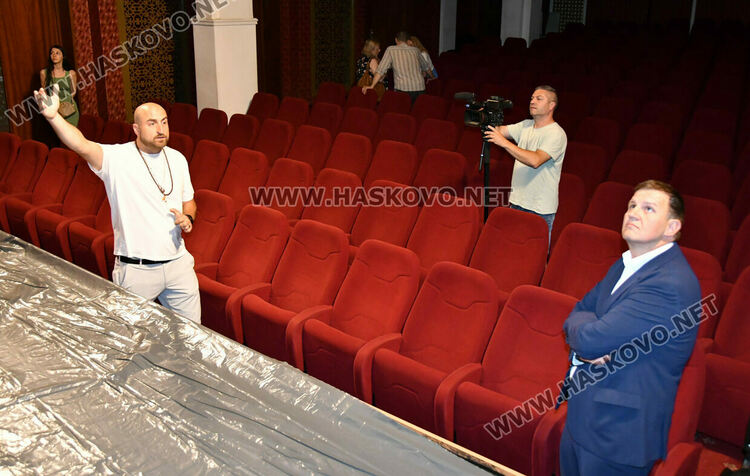 Ремонтираният театър в Хасково е сбъдната мечта за трупата 