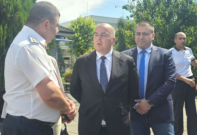 Започва следене на пътя на вносното сурово мляко до производителите 
