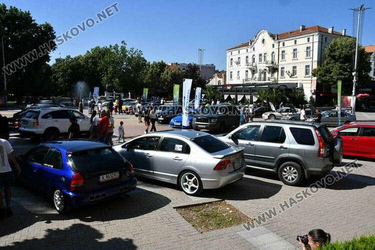 Хасково събра фенове на Honda за националната автомобилна среща