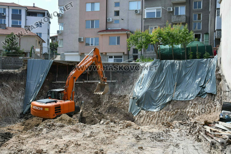 Строеж на нова кооперация разтревожи жителите на улица &bdquo;Гоце Делчев&ldquo; в Хасково