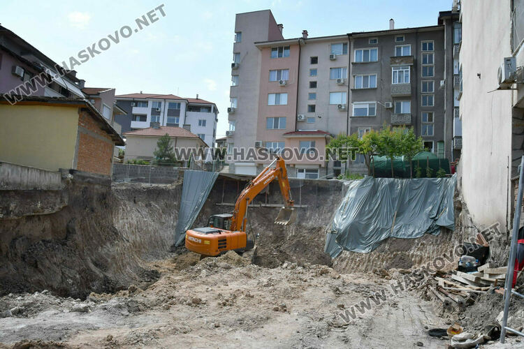 Строеж на нова кооперация разтревожи жителите на улица &bdquo;Гоце Делчев&ldquo; в Хасково