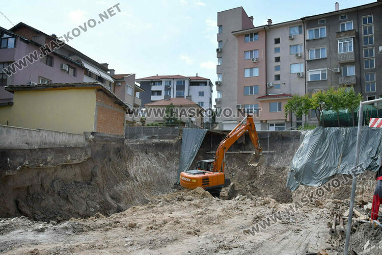 Строеж на нова кооперация разтревожи жителите на улица &bdquo;Гоце Делчев&ldquo; в Хасково