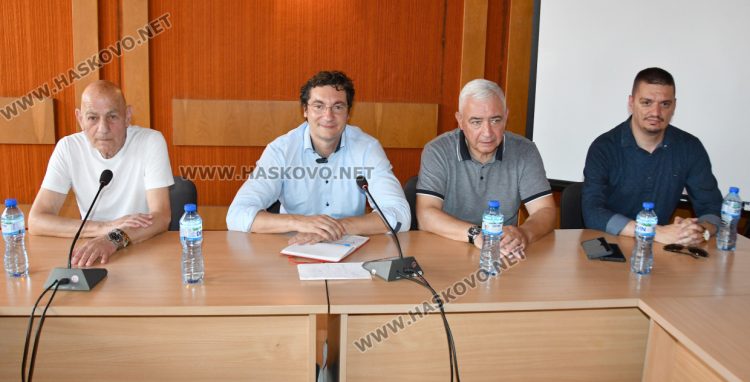 Крум Зарков в Хасково: Нужен е качествен дебат за бюджета, а не истерия