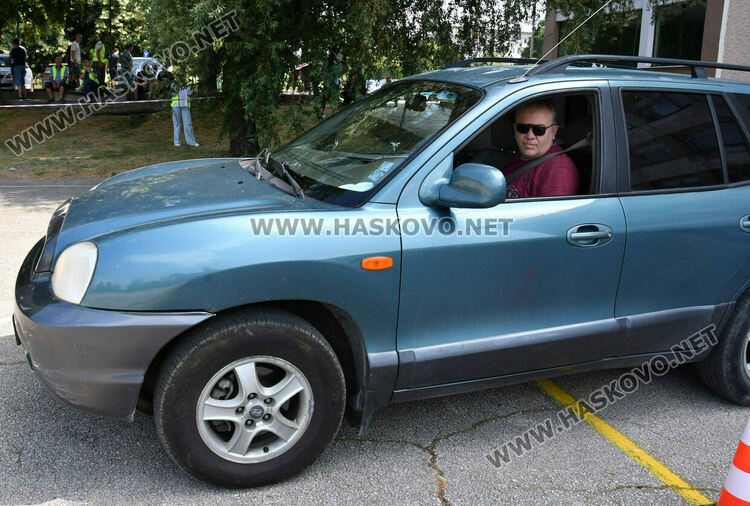 18 шофьори от цялата страна участваха в състезание по майсторско управление на автомобил в Хасково