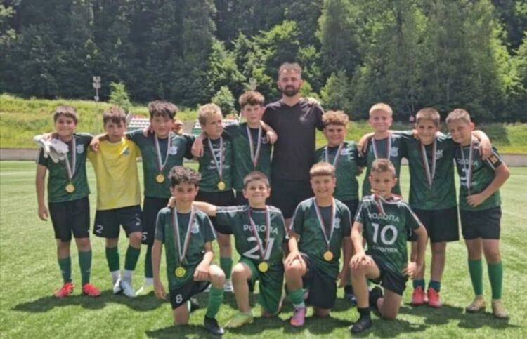 Школата на ФК &bdquo;Родопа&ldquo; (Смолян) с куп отличия от летните турнири
