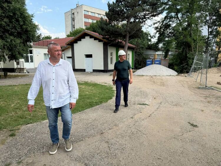 Напредва строителството на новия център по изкуствата в ПМГ&nbsp;&ndash; Хасково