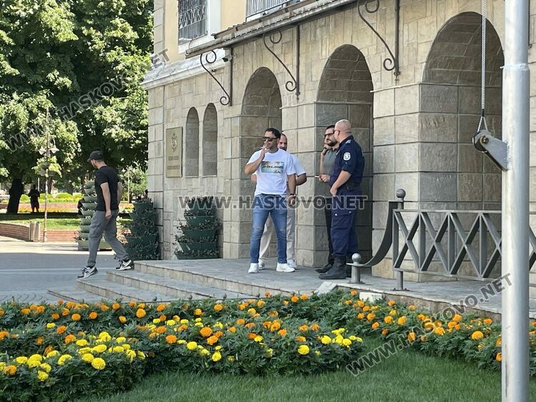 Сигнали за бомби в Община Хасково и Прокуратурата