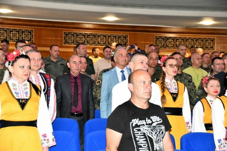 Фестивалът на военните духови оркестри впечатли Асеновград
