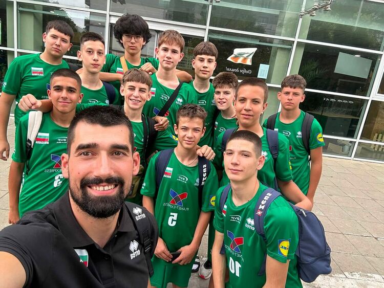Млади надежди на волейболен клуб &bdquo;Родопа&ldquo; участват в Турнира на талантите