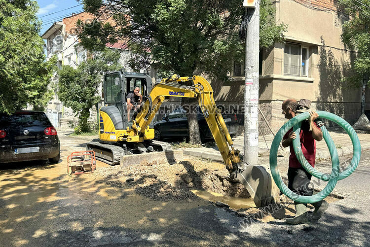 Локална авария остави района около жандармерията в Хасково без вода