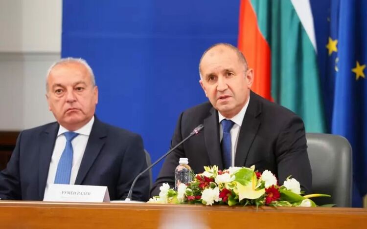Бюджетът на премиера Румен Радев и финансовия министър Гълъб Донев за 2026 г. се оказа бюджет на излъганите надежди.