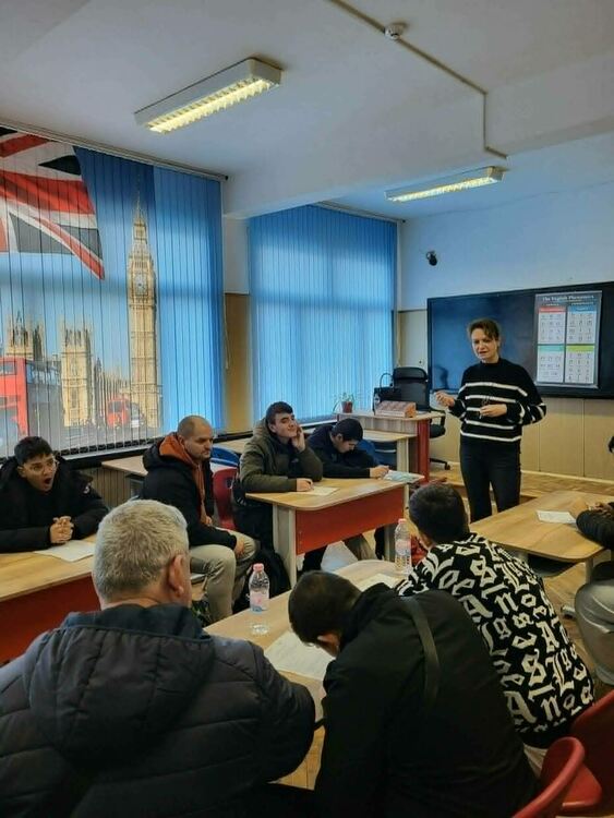 ПГТАТ &bdquo;Н. Й. Вапцаров&ldquo; реализира проекта &bdquo;Учим заедно, заедно успяваме&ldquo; за развитие на учениците