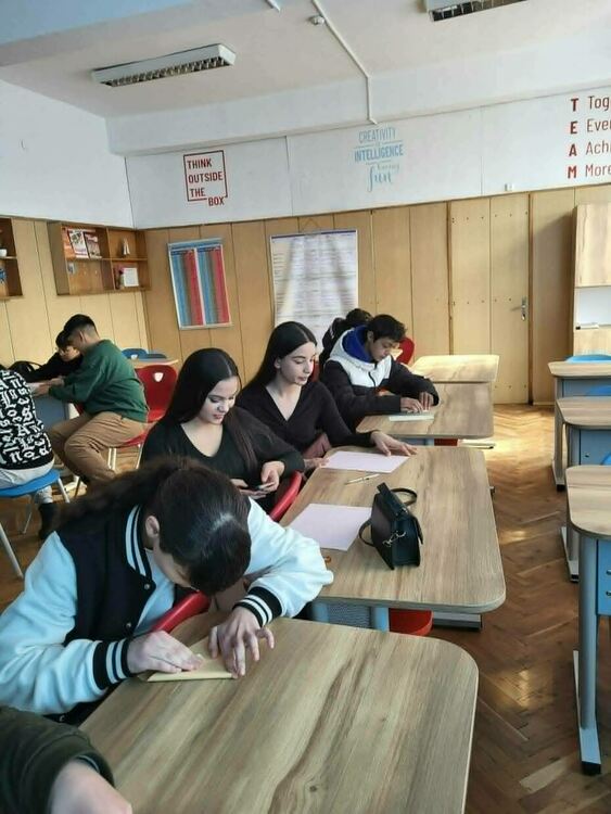 ПГТАТ &bdquo;Н. Й. Вапцаров&ldquo; реализира проекта &bdquo;Учим заедно, заедно успяваме&ldquo; за развитие на учениците