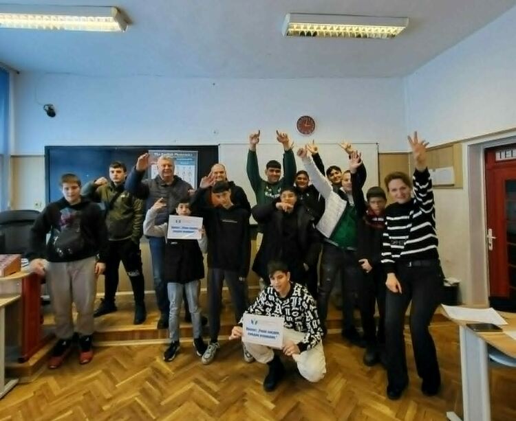 ПГТАТ &bdquo;Н. Й. Вапцаров&ldquo; реализира проекта &bdquo;Учим заедно, заедно успяваме&ldquo; за развитие на учениците