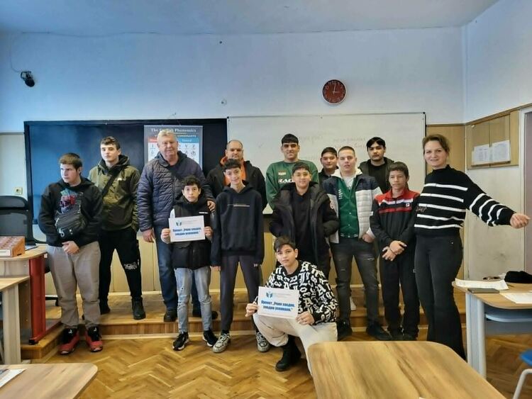 ПГТАТ &bdquo;Н. Й. Вапцаров&ldquo; реализира проекта &bdquo;Учим заедно, заедно успяваме&ldquo; за развитие на учениците