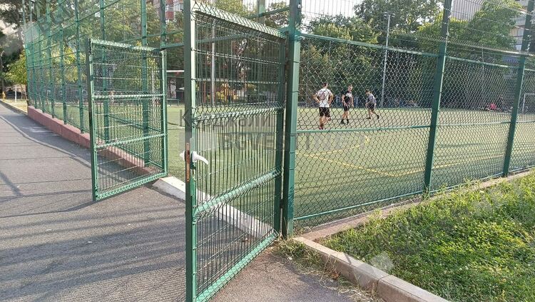 СУ &bdquo;Отец Паисий&ldquo; отвори спортната си площадка за свободно ползване от гражданите/снимки/