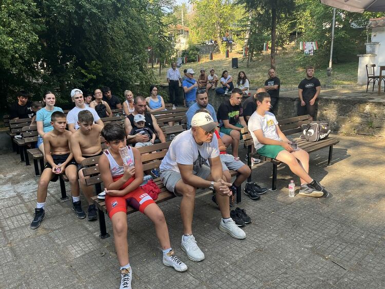 Георги Иванов спечели битката в тежка категория на борбите в Долно Белево