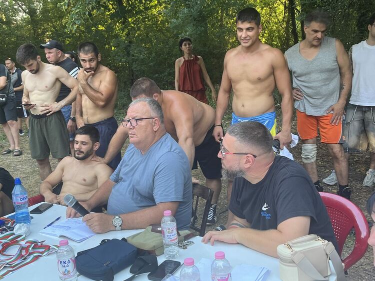 Георги Иванов спечели битката в тежка категория на борбите в Долно Белево