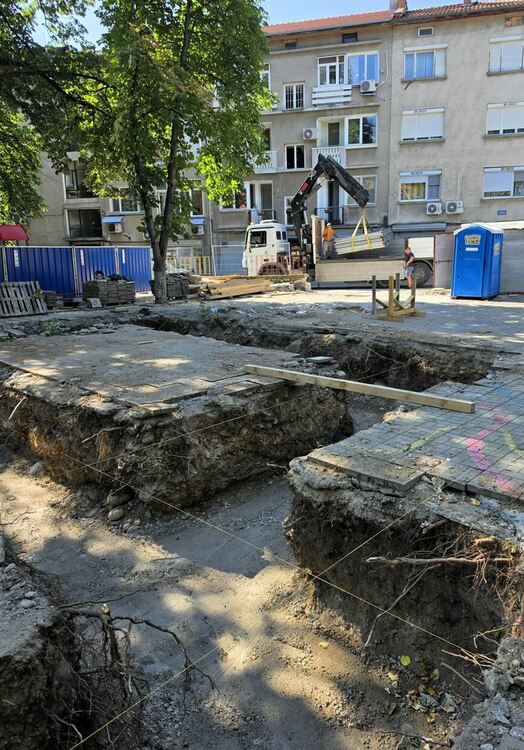 Ремонтните дейности в ДГ "Асенова крепост" и ДГ "Бако Динчо" се движат по план