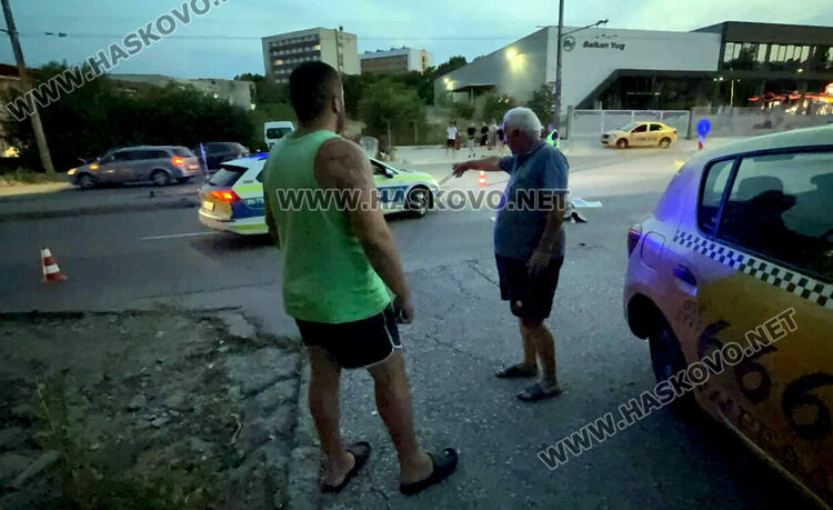 Трагедия в Хасково: Моторист загина на място след сблъсък с такси