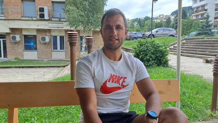 Димитър Чолаков: &bdquo;Най-голямата победа е да изграждаш деца, които един ден ще бъдат големи футболисти и силни личности&ldquo;