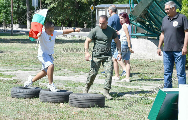 Четири отбора показаха точен мерник в Детската военна академия