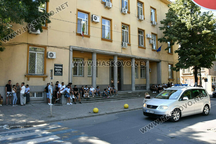 По-тежко обвинение за тримата биячи, грози ги до 15 години затвор
