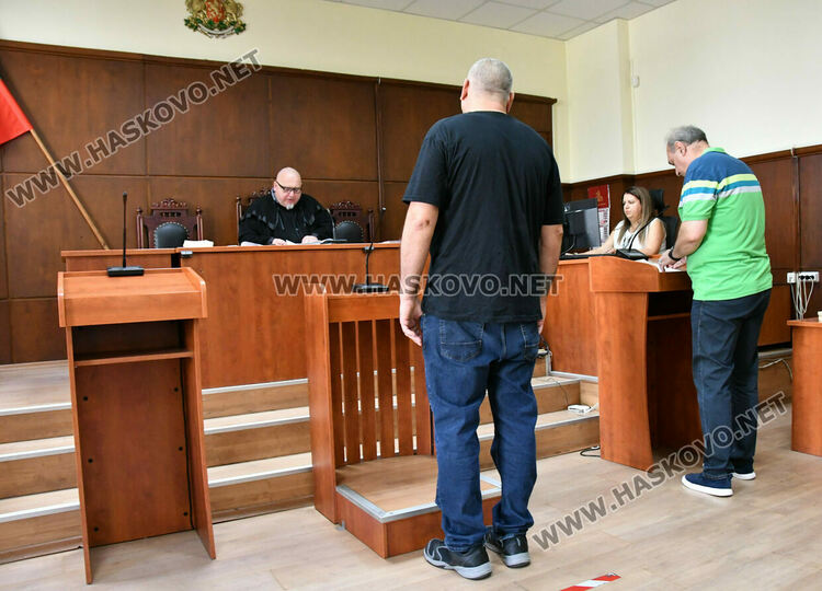 Условна присъда и глоба за хасковлия, умъртвил кучето на съседите си по особено мъчителен начин