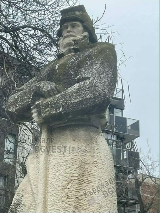 Общинската съветничка Теодора Каракостова:Паметниците в града ни имат голяма нужда от грижа на Общината