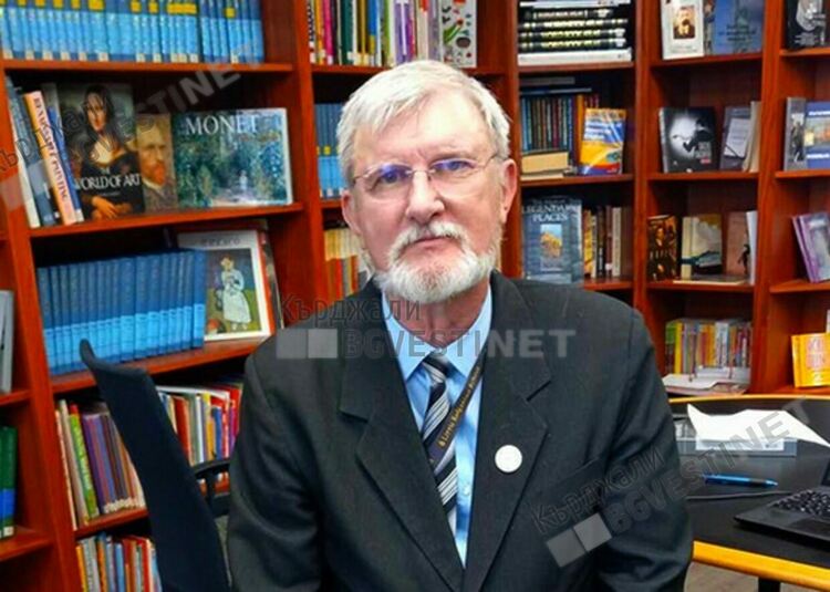 Писателят-общественик и преводач Бойко Антонов представя в Кърджали книгата си &bdquo;Емигрантски воли и неволи&rdquo;