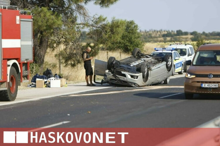 Спукана гума прати автомобил в насрещното на АМ &bdquo;Марица&ldquo;