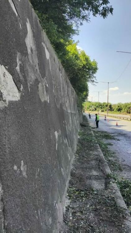 ОП "ФЛОР" продължава почистването на главен път I-6 в участъка от кв. &bdquo;Бела вода&ldquo; до кв. &bdquo;Църква&ldquo;