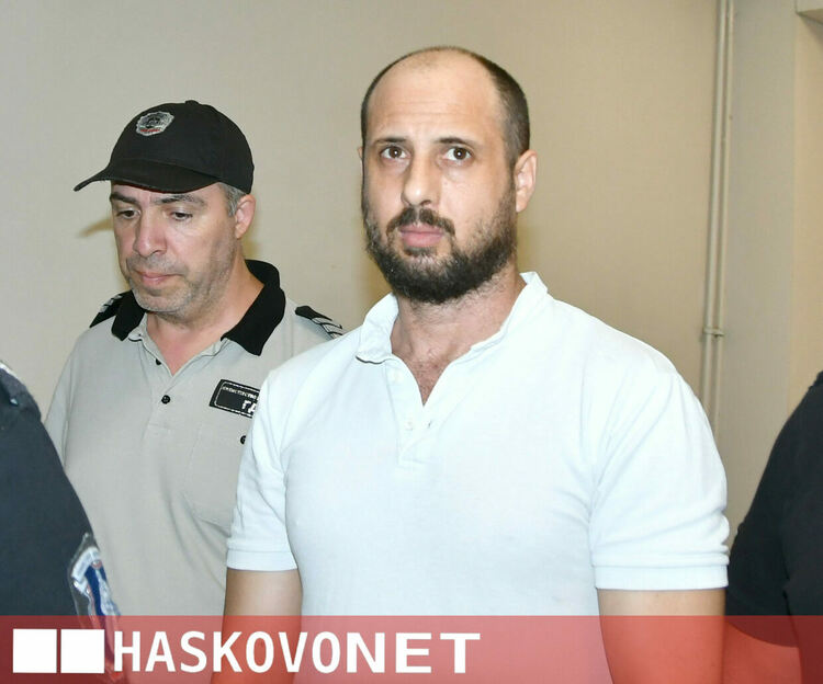 Съдът в Хасково остави в ареста турски гражданин с присъда за сексуално насилие над дете и нощно проникване в жилище