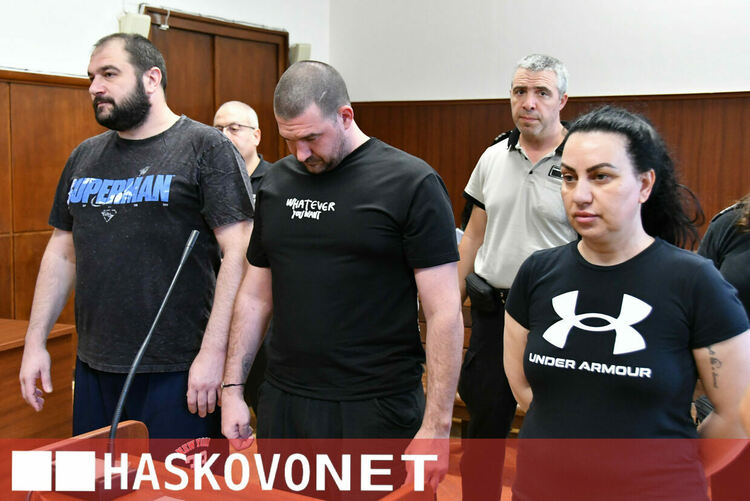 Валентин Маринов, Костадин Николов и Петя Даймянова