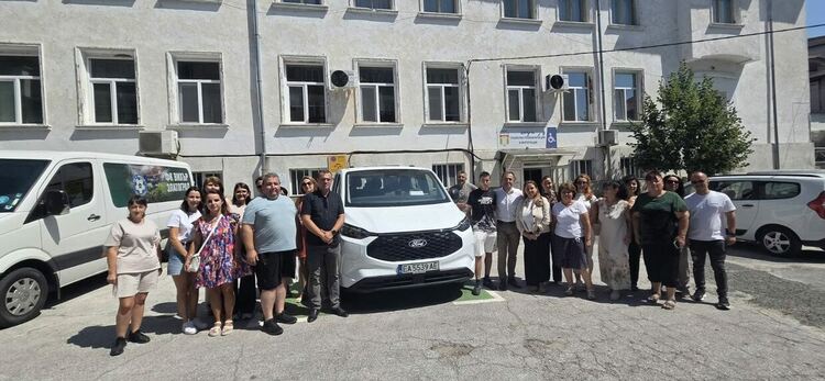Нов електромобил ще обслужва социалните услуги в община Златоград