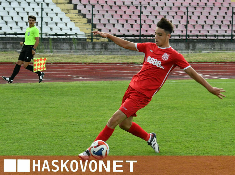 ОФК &bdquo;Хасково&ldquo; стартира новия сезон с победа над &bdquo;Гигант&ldquo;