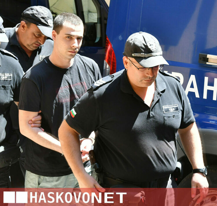 Съдът в Хасково не пусна обвиняем за опит за контрабанда на кокаин и злато